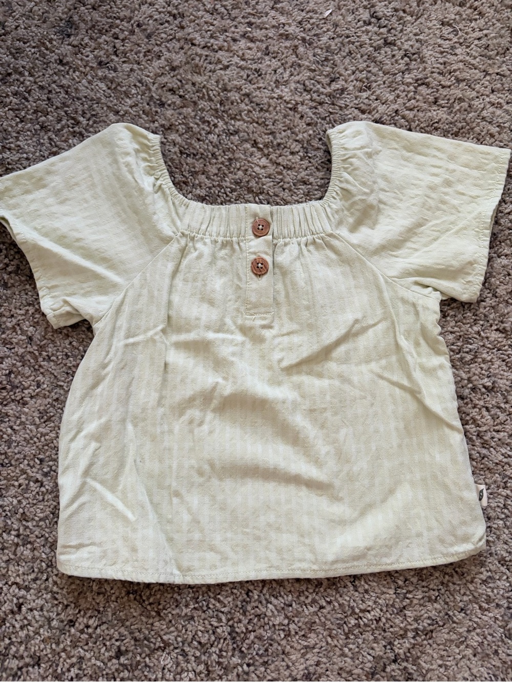 Kids Lightweight Short-Sleeve Top in Pale Yellow